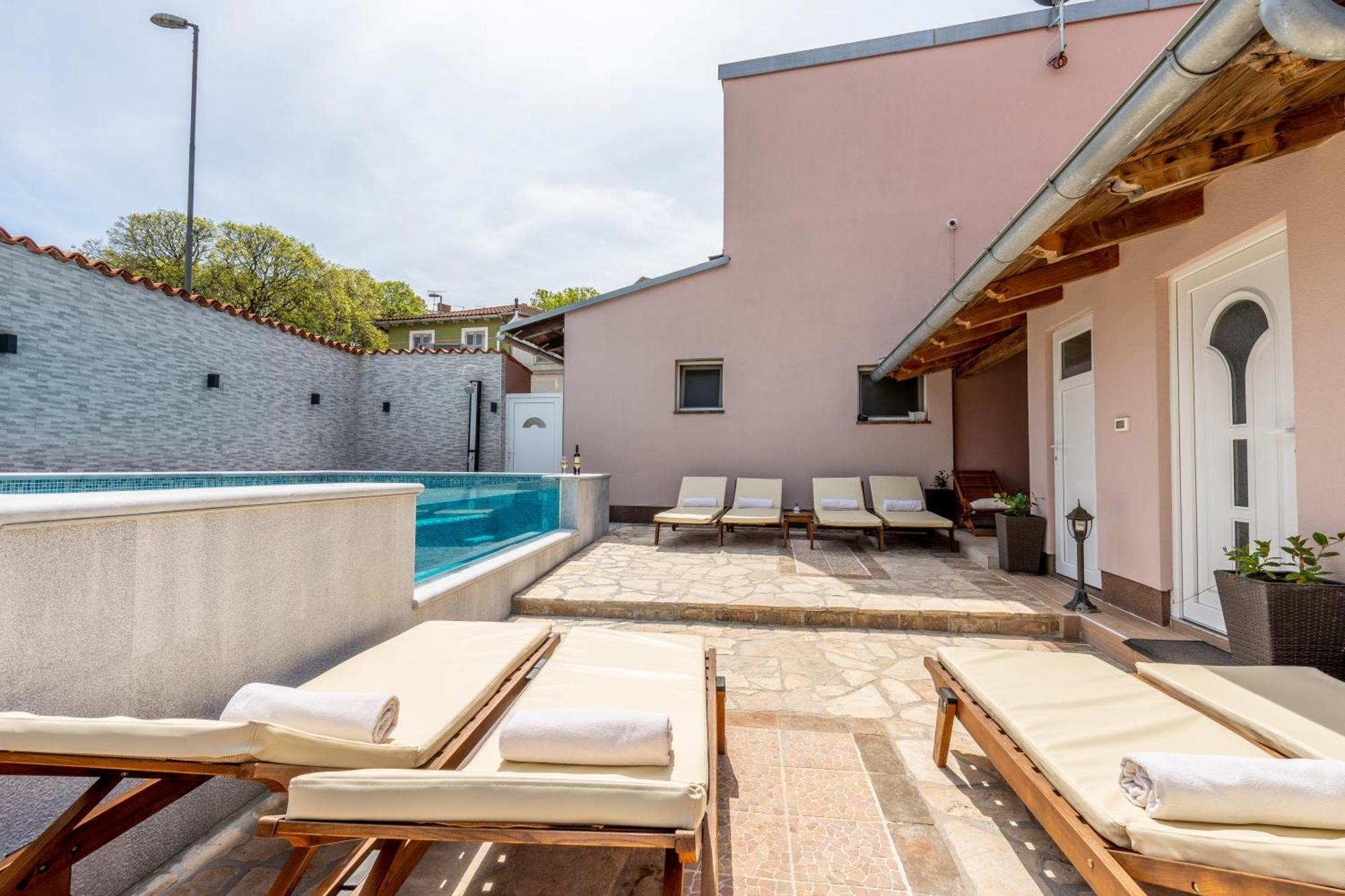 Apartament Anitea
