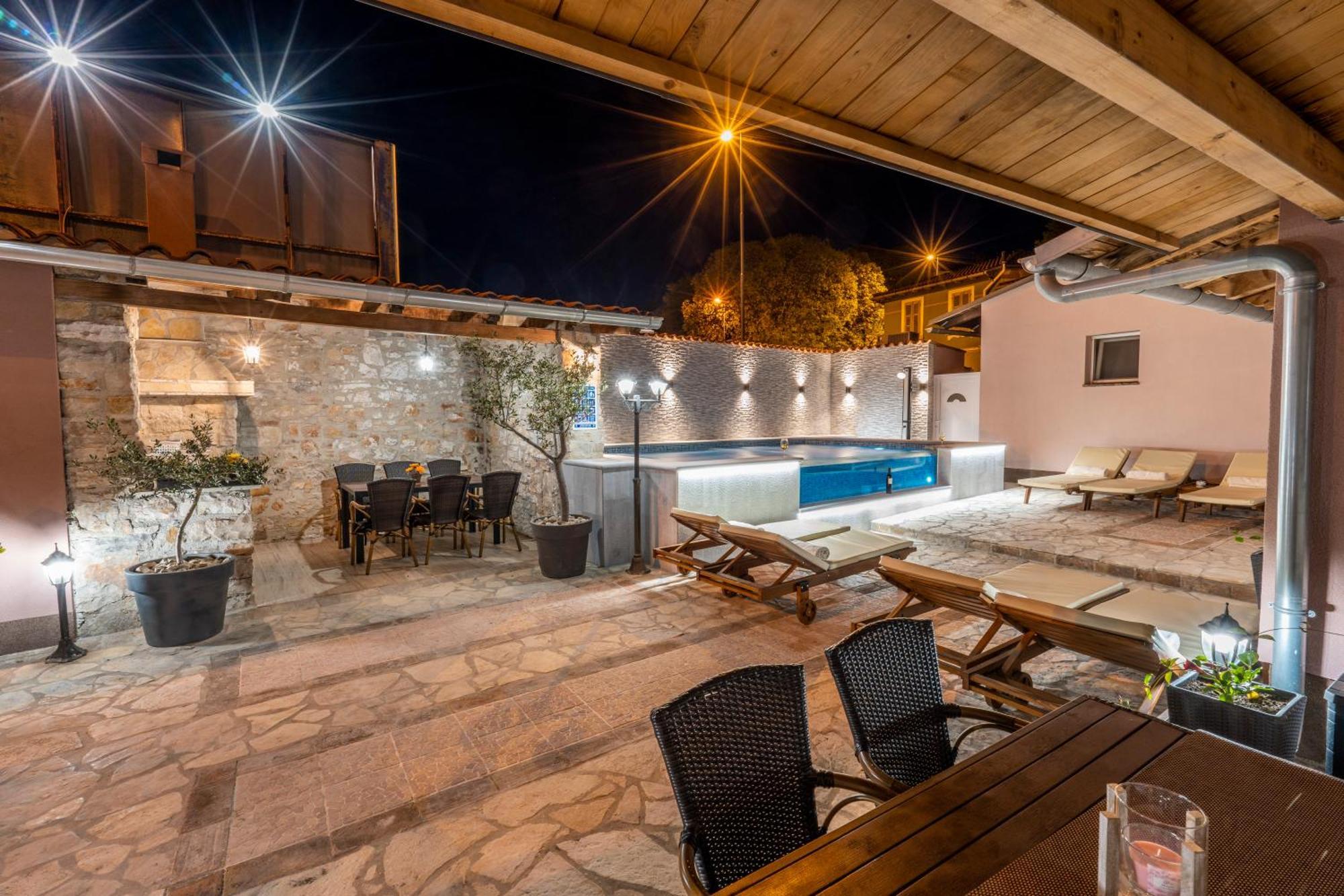 Anitea Apartment